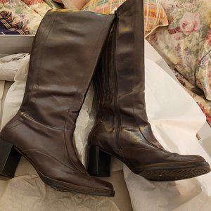 Marc Fisher tall expandable calf brown leather boots